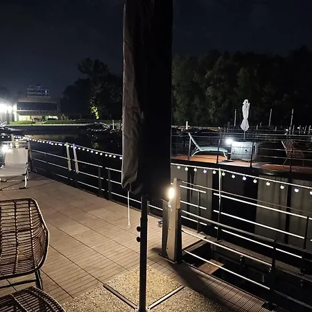 Botel Blue Lagoon Houseboat *
